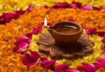 5 Powerful Mantras to Chant on Kartika Purnima (Dev Deepavali Special) 5 powerful mantras to chant during Kartika Purnima and Dev Diwali